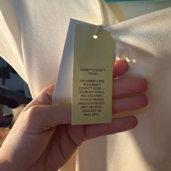 Elegant Cream Dress - Picture 10 of 11